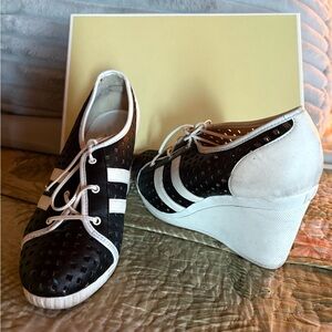 MICHAEL Michael Kors Black and White Wedge Sneakers - size 8